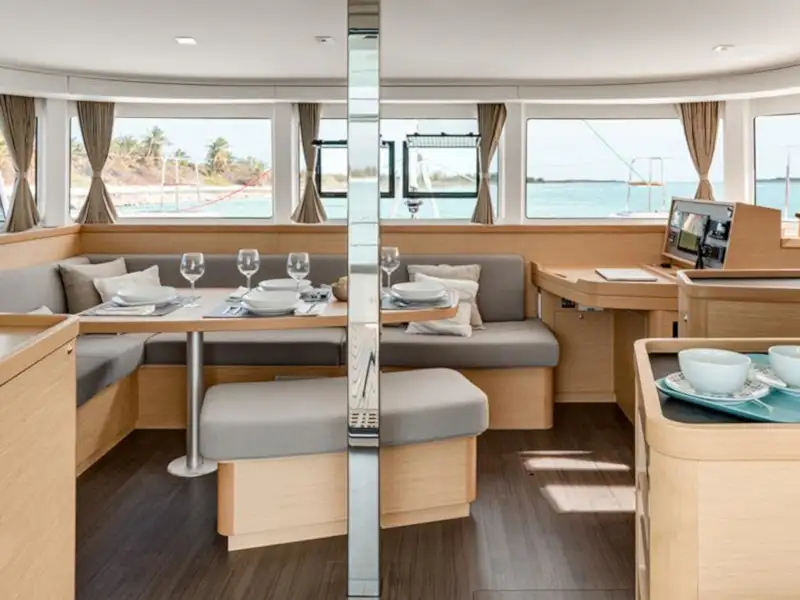 Lagoon 42