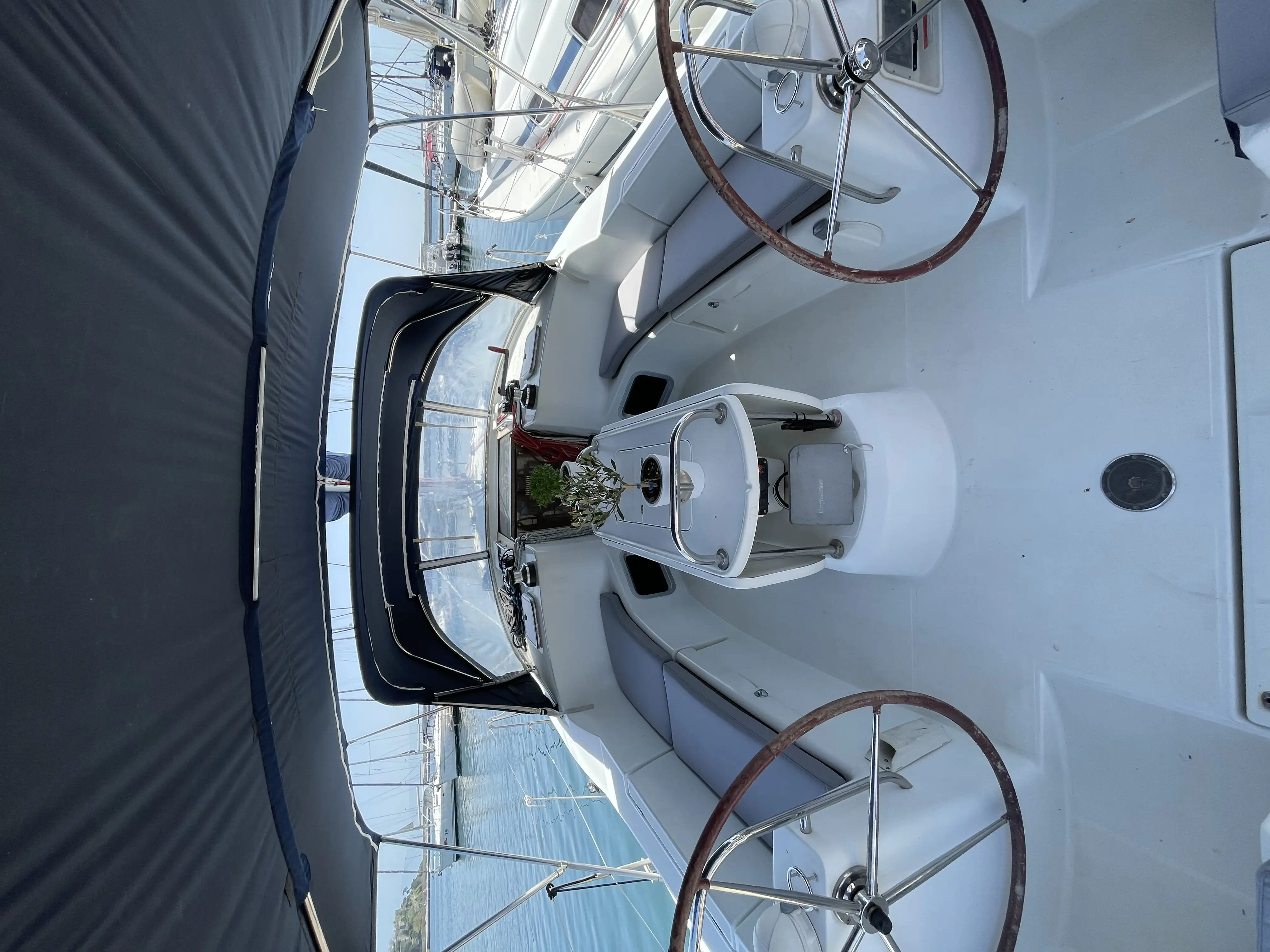 Beethoven ( with Bowthruster ,Solar Panels)