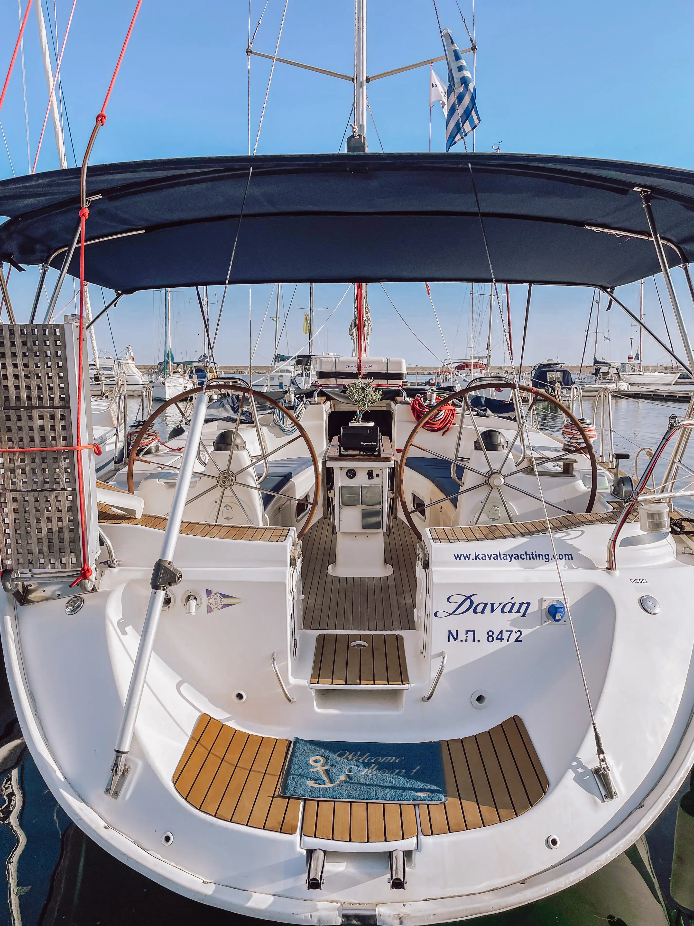 Danai (with Bowthruster ,Solar Panels, New Sails)