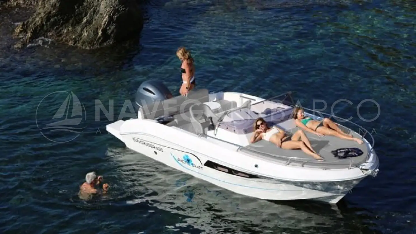 Pacific Craft 630 Sun Cruiser