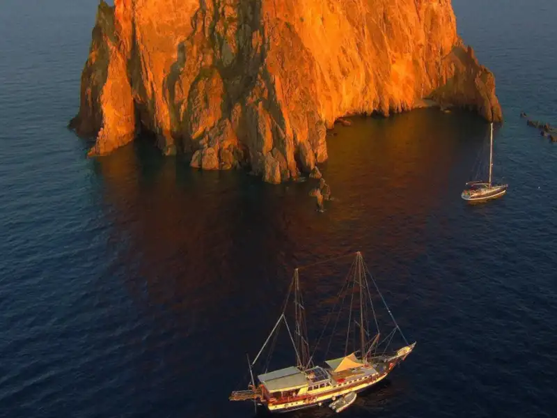 KAPTAN YILMAZ II (6 cabins + 2 bookable as extra)