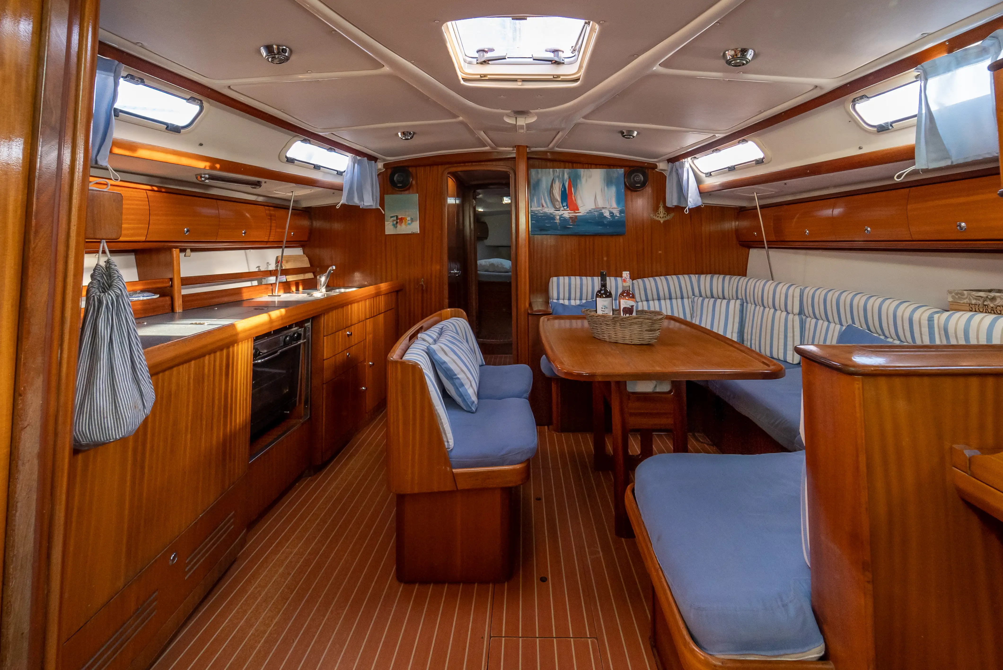 Danai (with Bowthruster ,Solar Panels, New Sails)