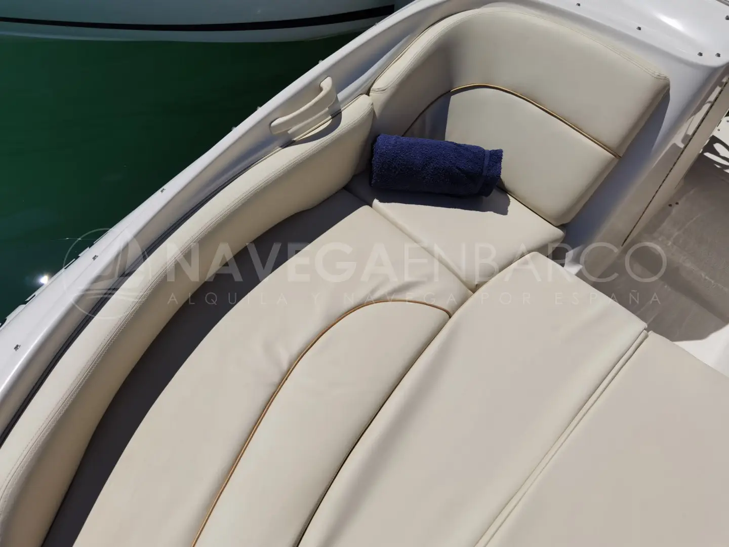 SeaRay 240 Sundeck