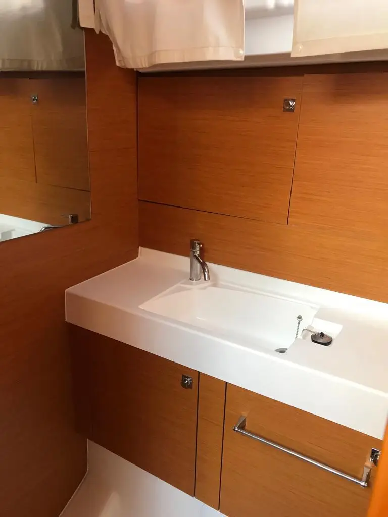 Alboran Bourbon (Las Galletas)